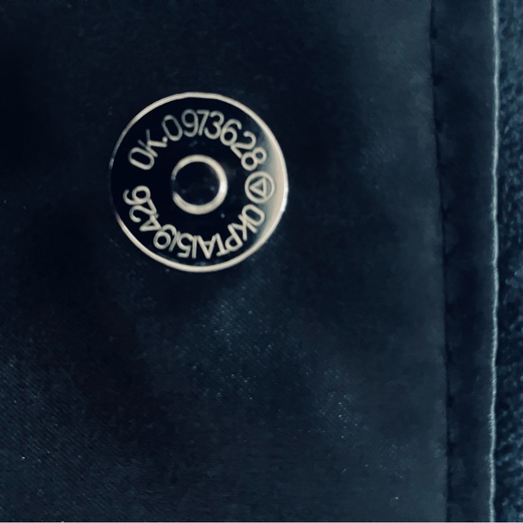 Authentic Chanel Crossbody or Shoulder bag - Picture 5 of 11